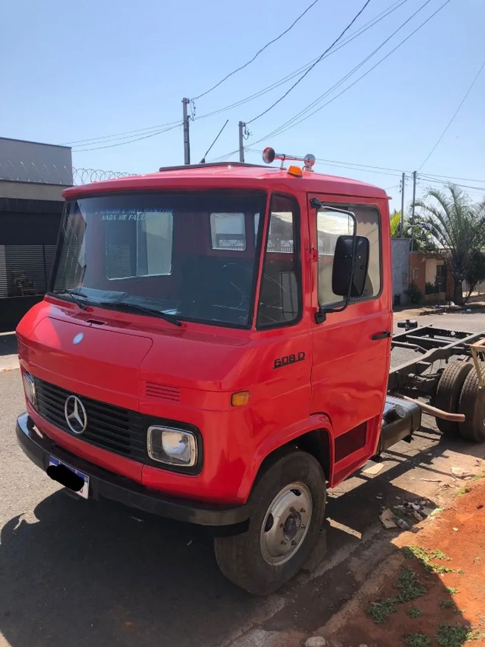 Caminhão 608