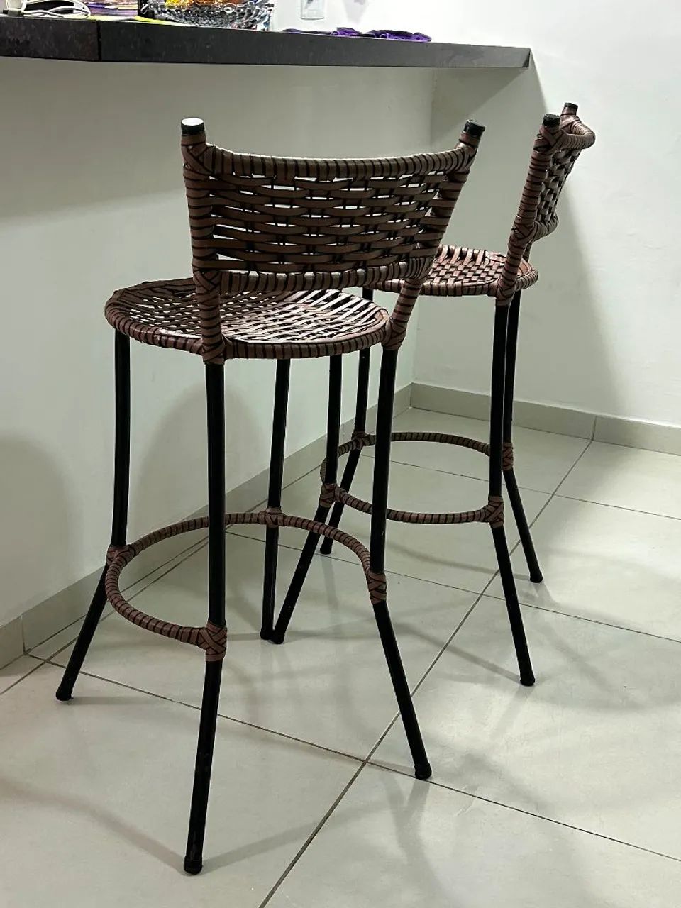 Banquetas de balcão americano semi nova  - Foto 3