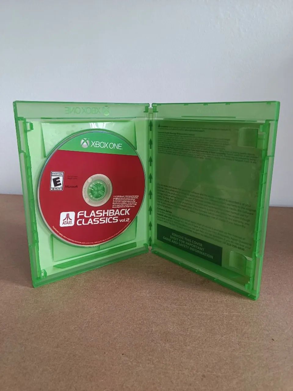 Vendo Atari Flashback Classics Vol.2 Xbox One Original Semi novo  - Foto 3