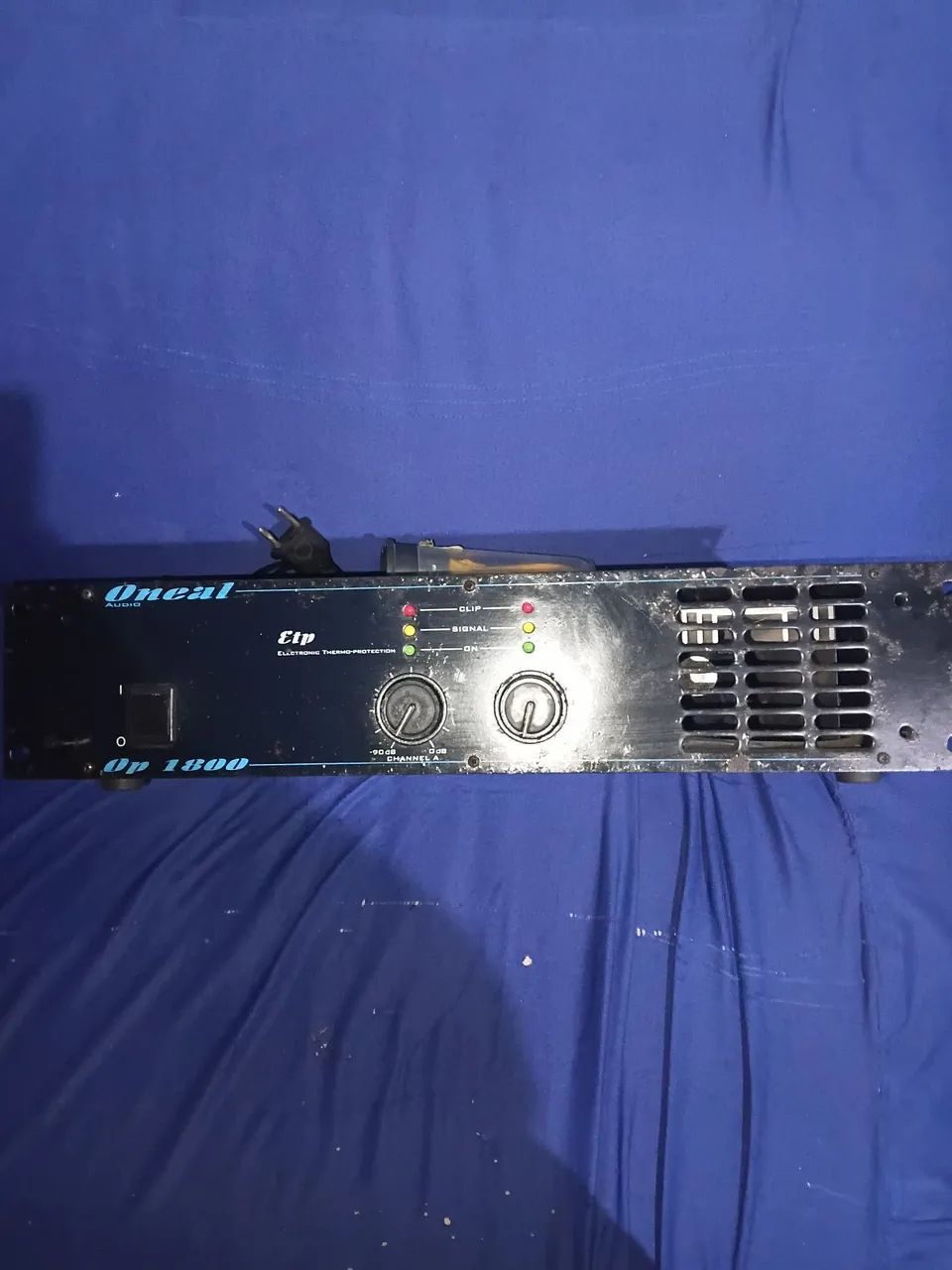 amplificador oneal op 1800