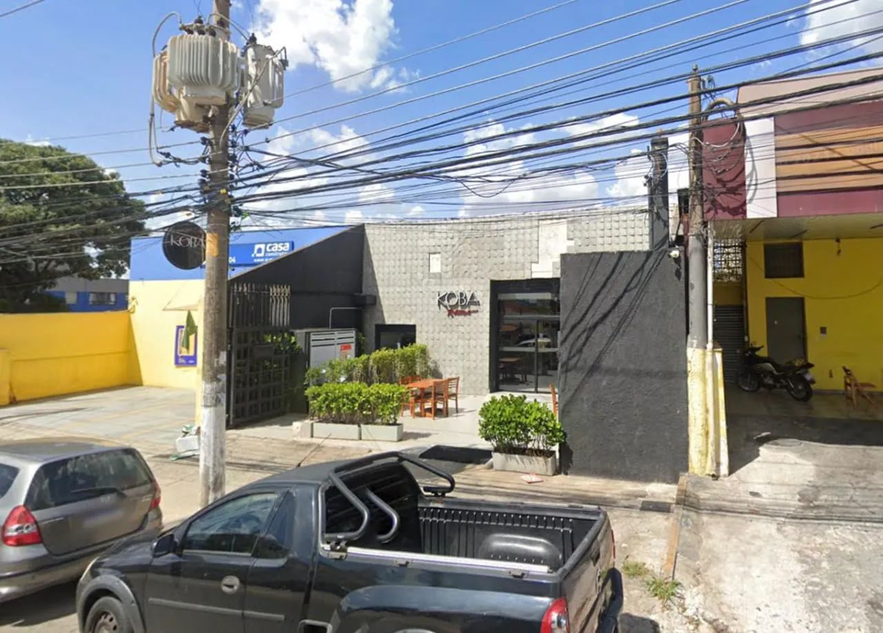 Loja na Avenida Nossa Senhora da Assunção, 920  366 m²