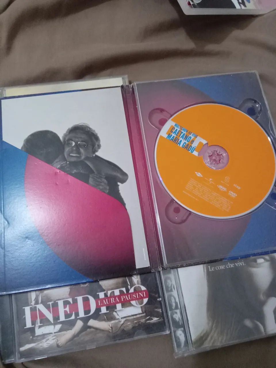 Cds e DVDs em ótimo estado, 10 cada - Foto 3