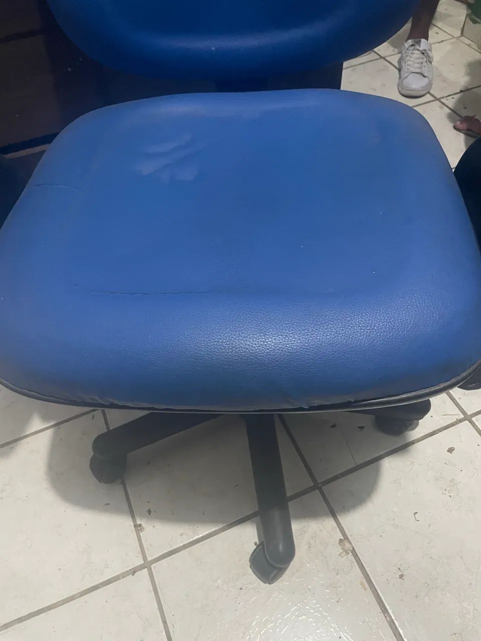 Cadeira giratória para escritório  - Foto 2