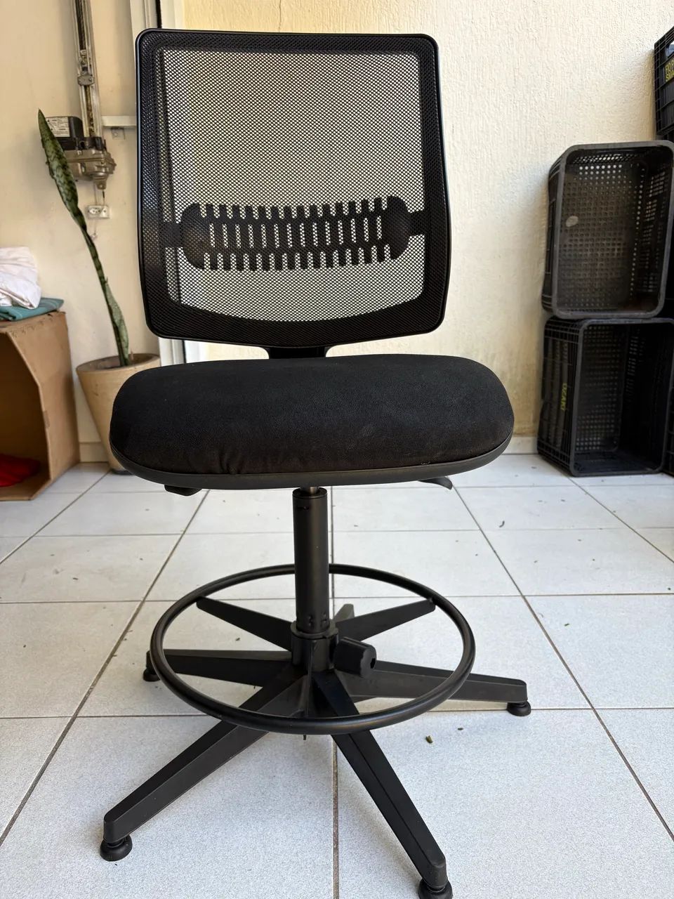 Cadeira Alta Flexform para Bancada/Balcão - Excelente Estado