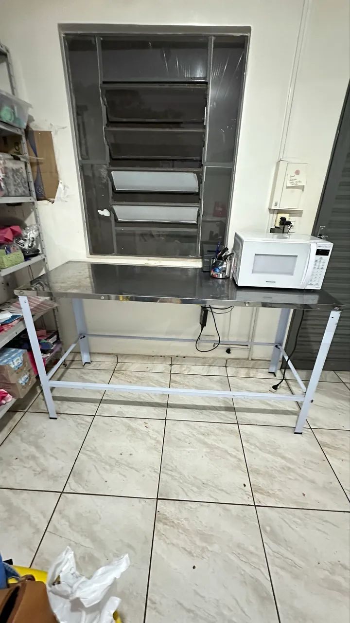 Vende-se bancada de inox 