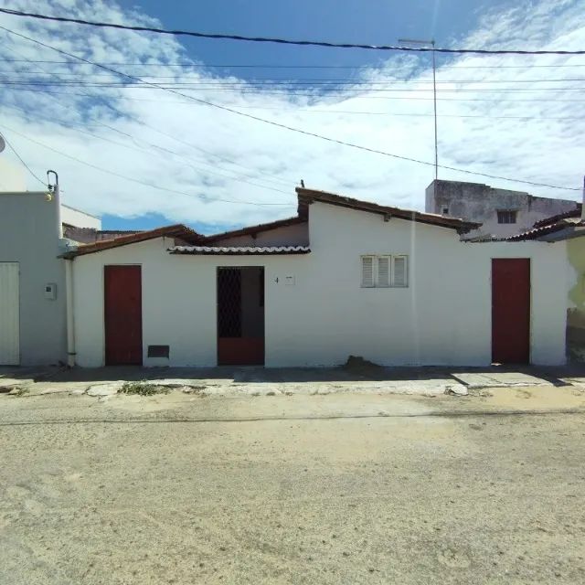 ALUGO CASA