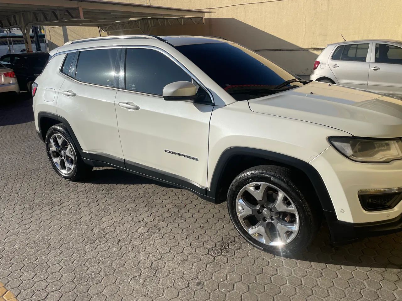 Jeep Compass Longitude 2.0 4X2 Flex 16V Aut. 2020 - Foto 2