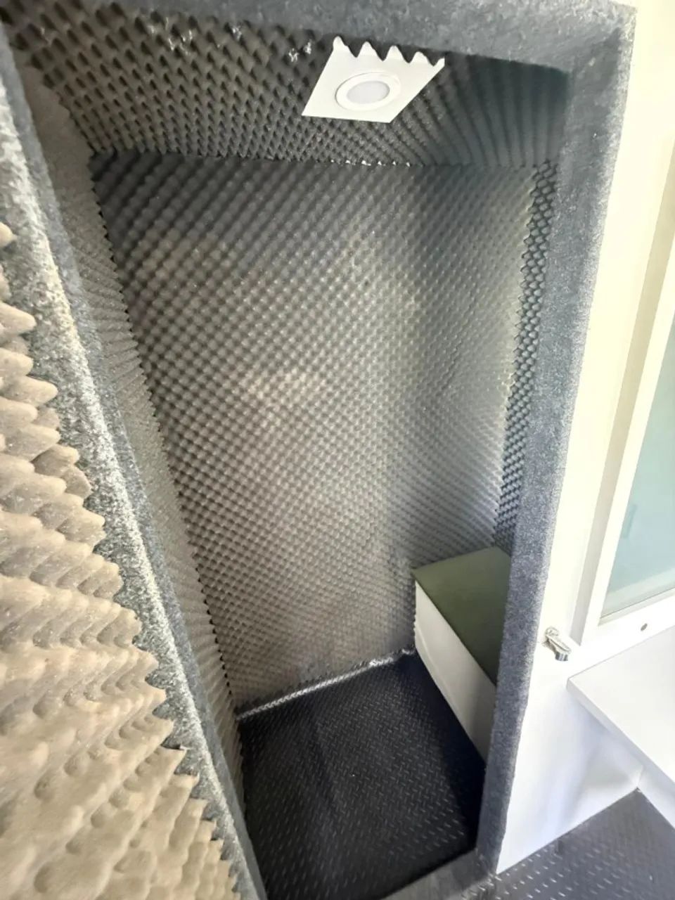 Cabine para Audiometria Unidade Móvel - Foto 5
