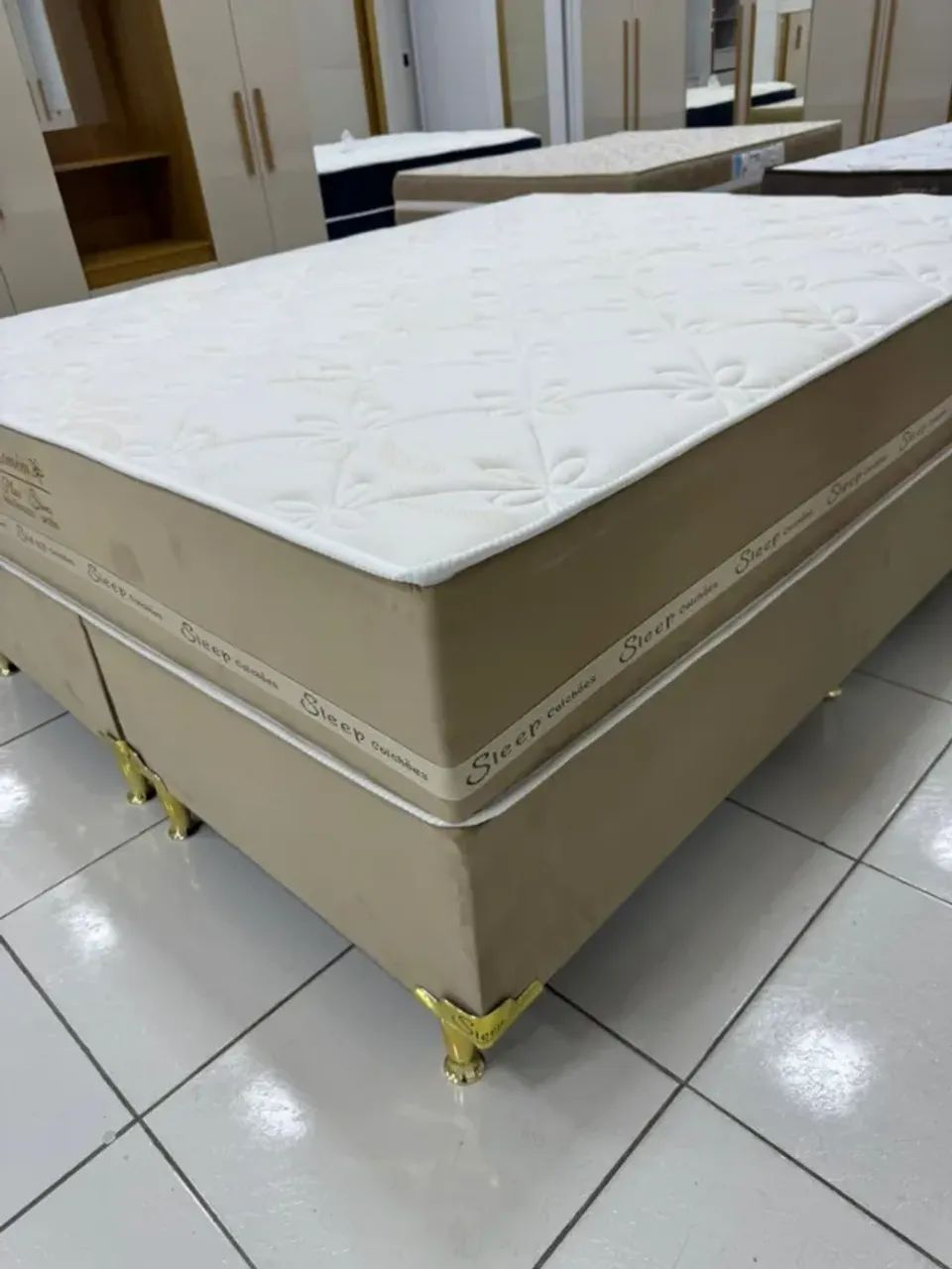 Cama Box Queen Jasmin Plus (base + colchão) com molas ensacadas individual. - Foto 2