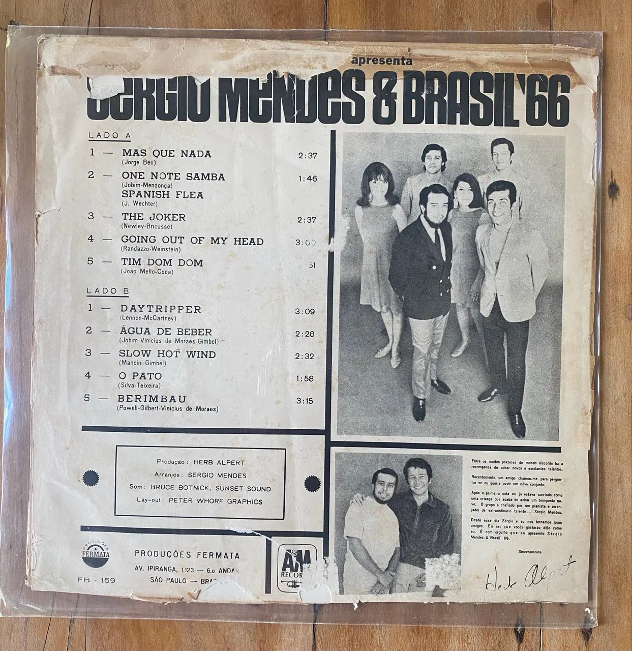 Disco de vinil (LP) Herb Alpert apresenta Sérgio Mendes & Brasil 66 - Foto 2