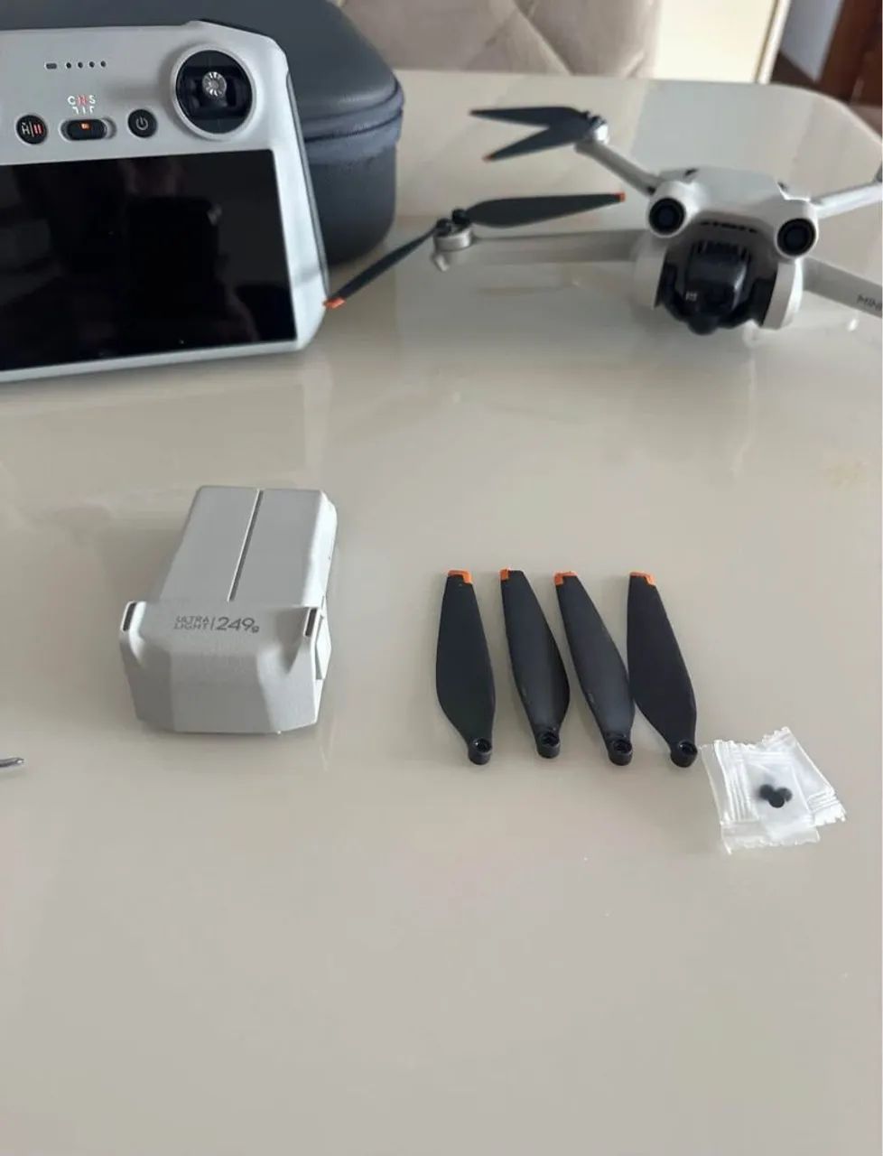 Drone Dji Mini 3 Pro Kit Completo + 4 baterias Plus - Foto 3