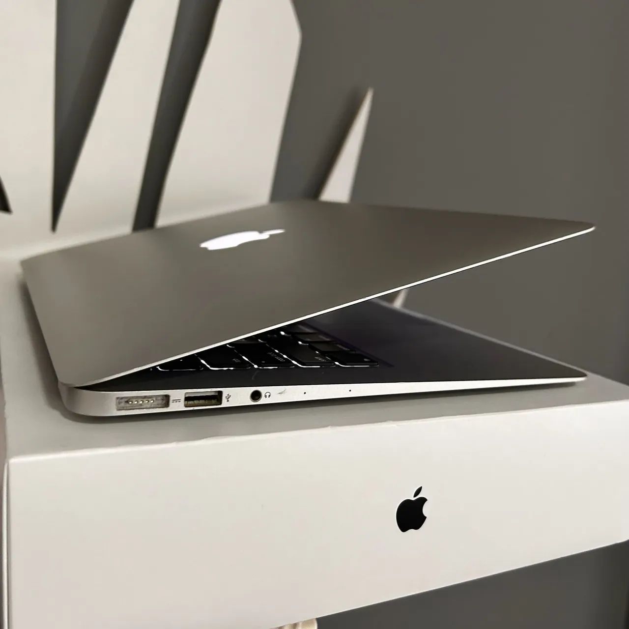 MacBook本体 Apple MacBook Air 2017 MacBook Air 2017 vale a pena em 2021? Análise do notebook da Apple