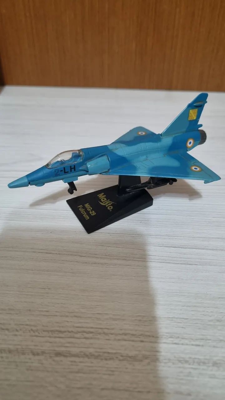 Miniaturas de aeronaves maisto