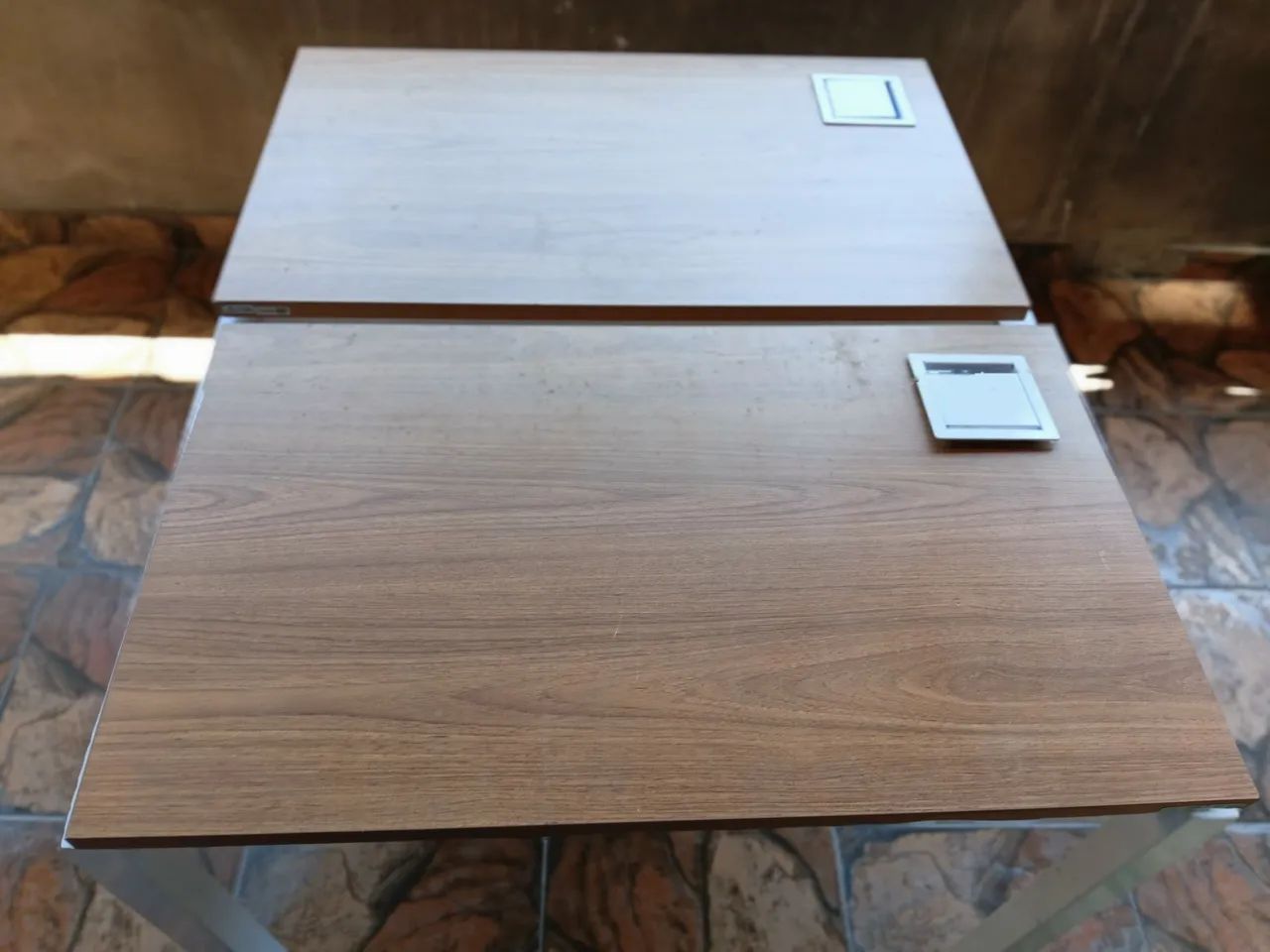 Mesa com tomada embutida  - Foto 4