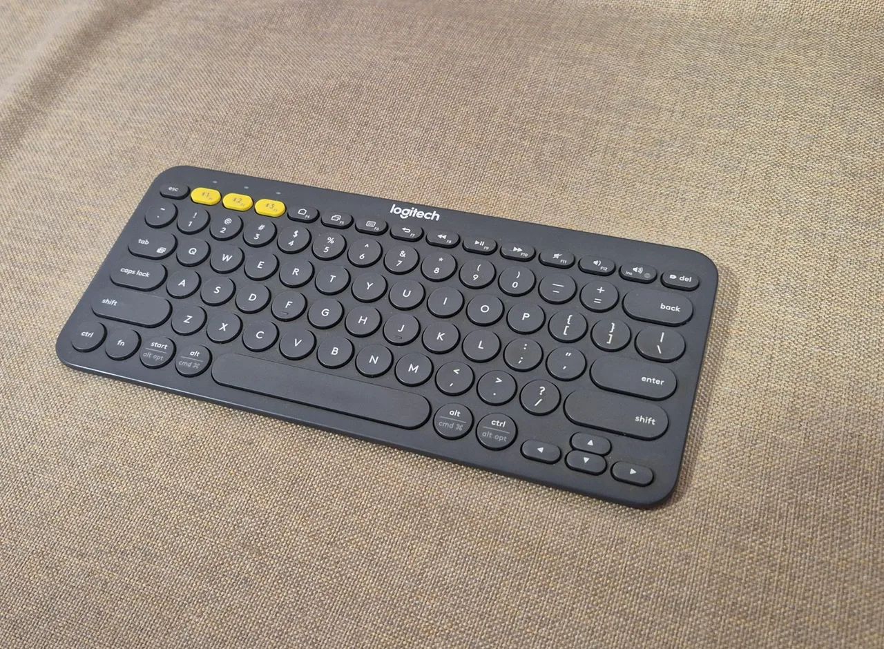 Teclado Sem Fio Logitech K380 Bluetooth (Compatível com PC, Mac, Tablet e Celular) - Foto 2