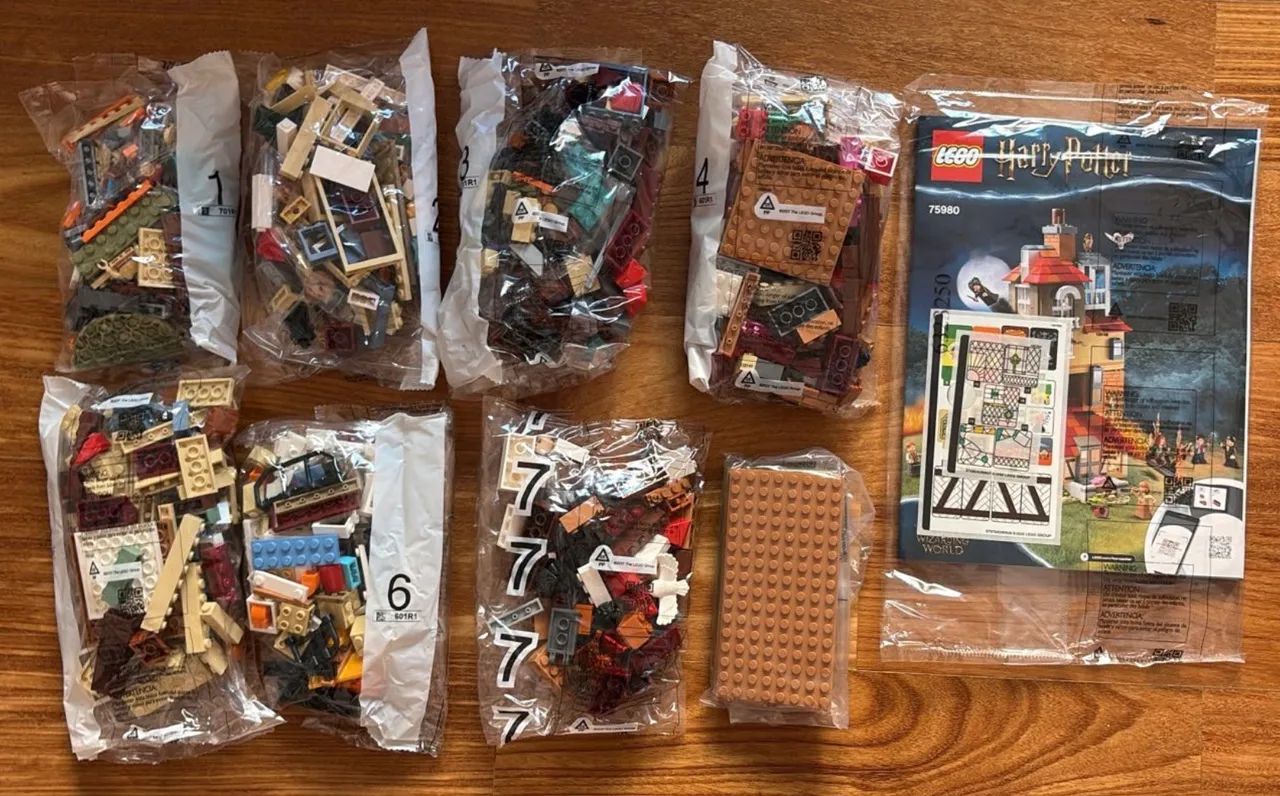 Lego 75980 O Ataque à Toca - Foto 2