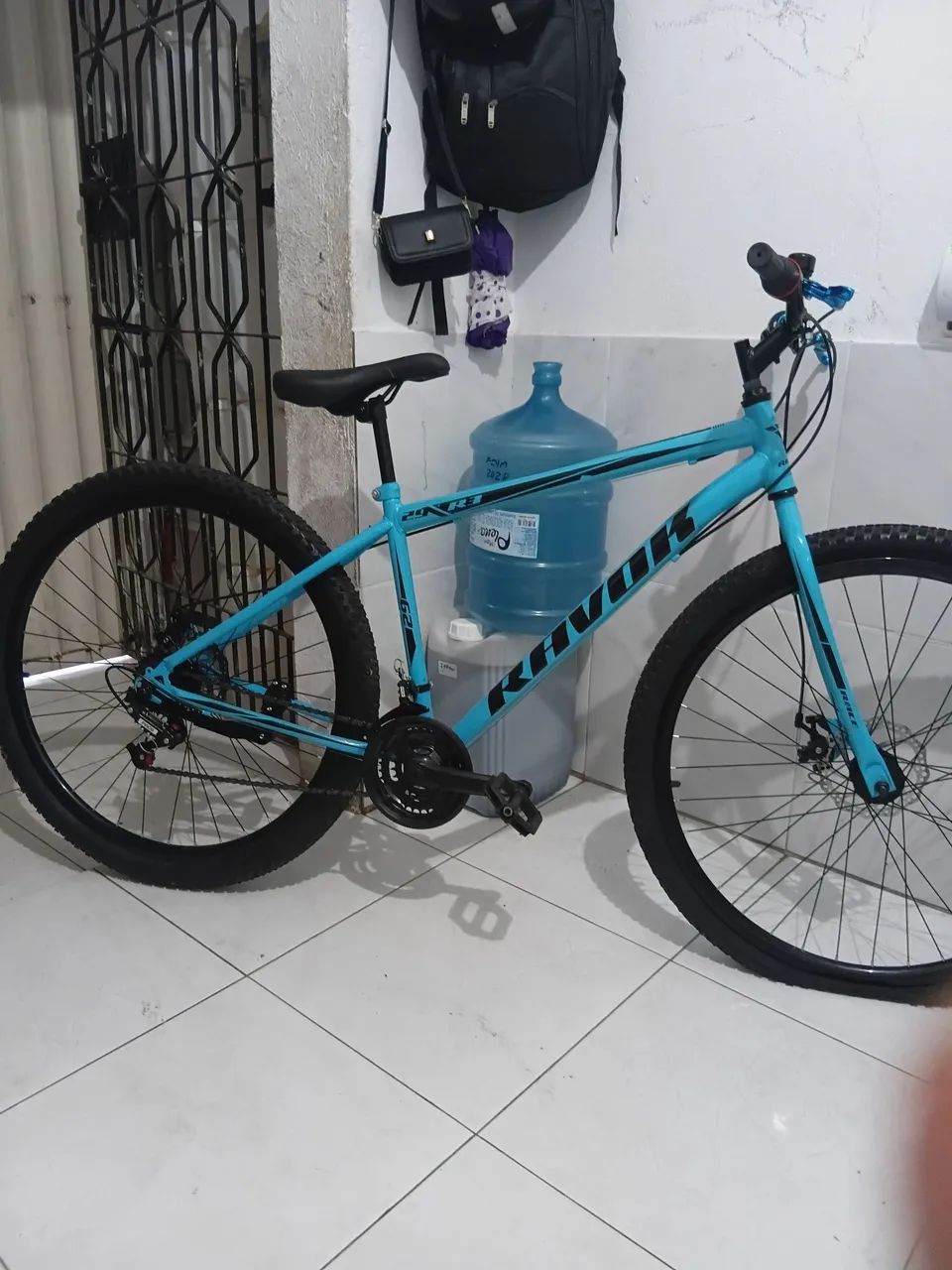 Bicicleta aro 29 marca ravok 7 macha freio a disco 