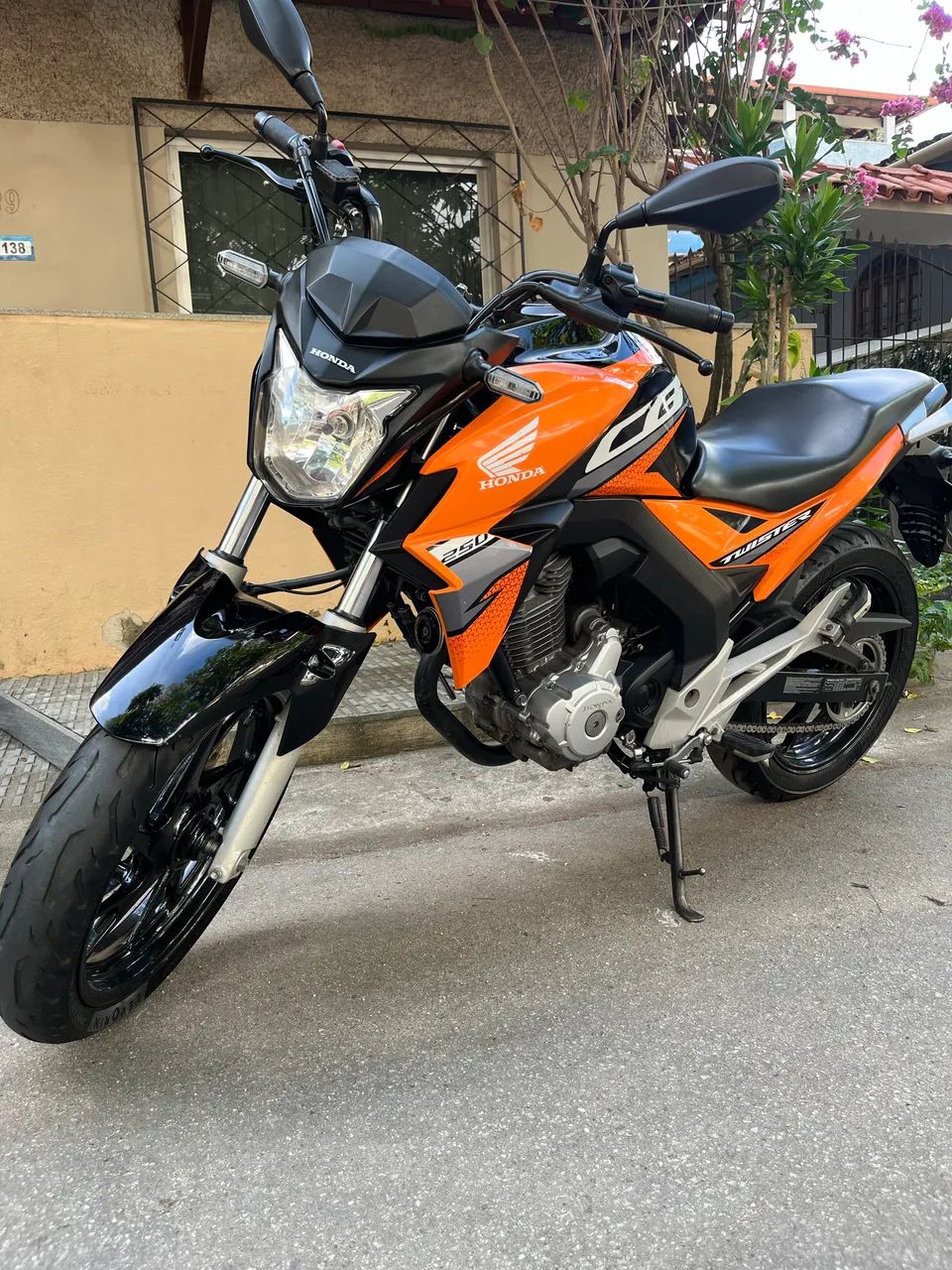 Twister 250 ABS  - Foto 4