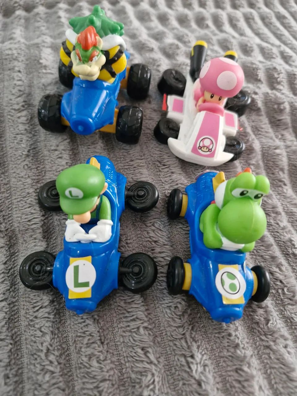Brinquedos  mc donalds Mário 