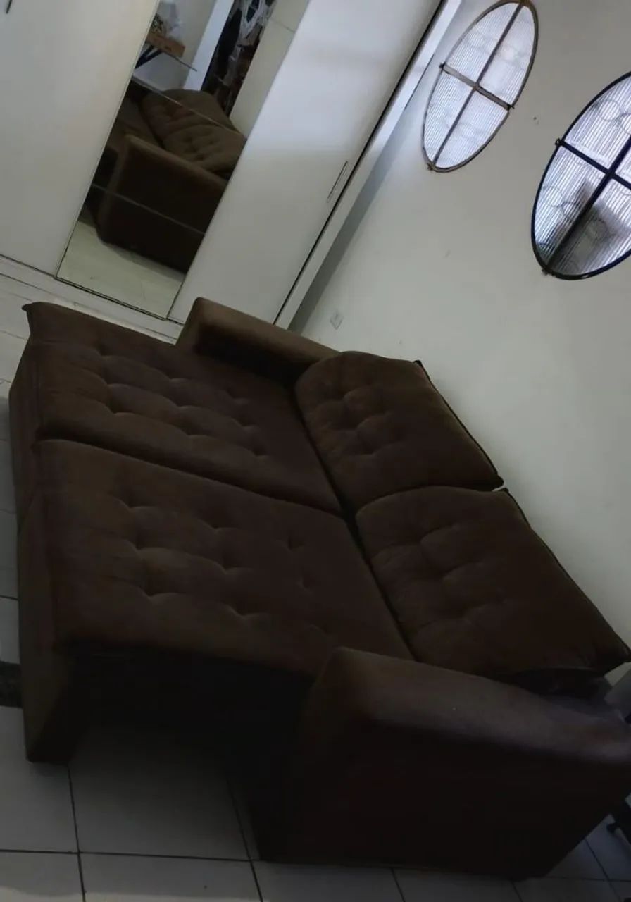 vendo sofá reclinável tecido Suede marrom  - Foto 3