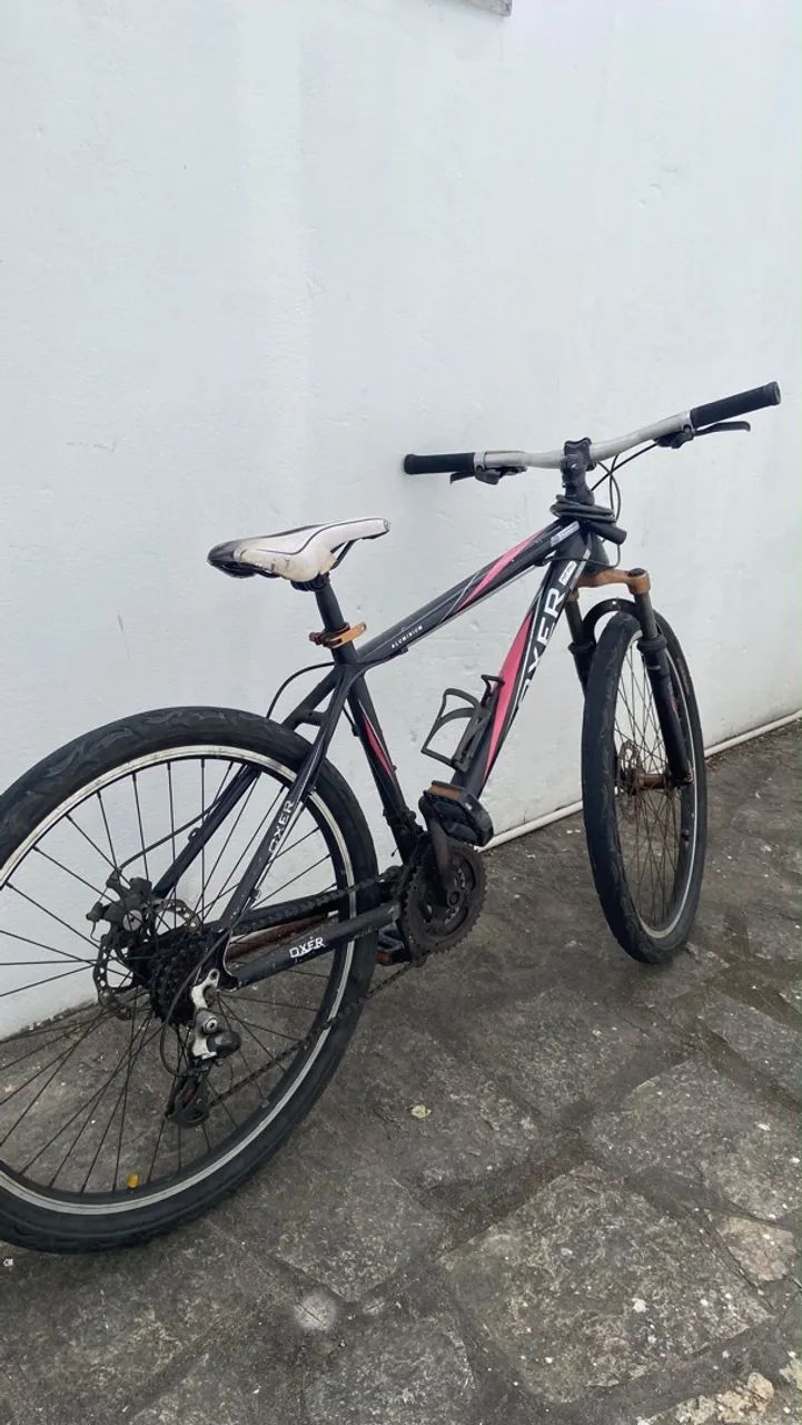 Bicicleta aro 27 com bomba de enchimento - Foto 4
