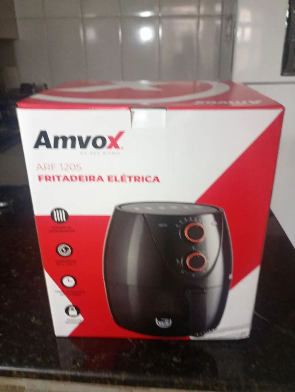 Panela elétrica nova na caixa!