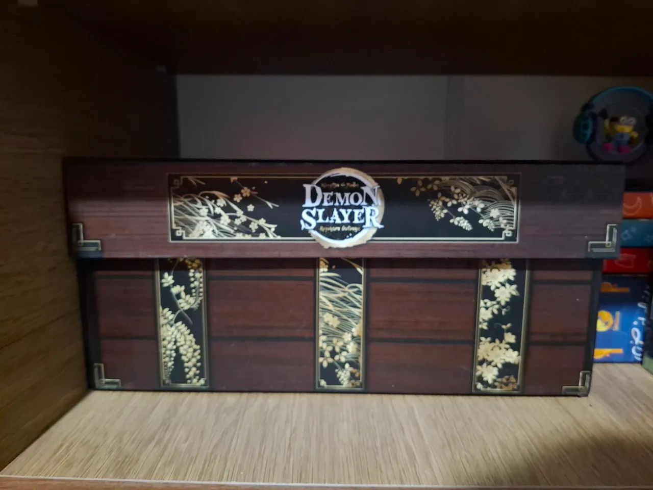 Coleção completa de Demon Slayer com caixa