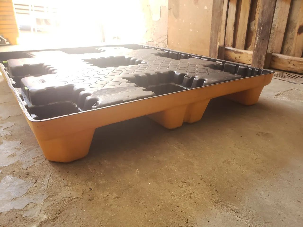 Pallet Pallets Palete de Plastico de Contenção 100x120  * - Foto 4