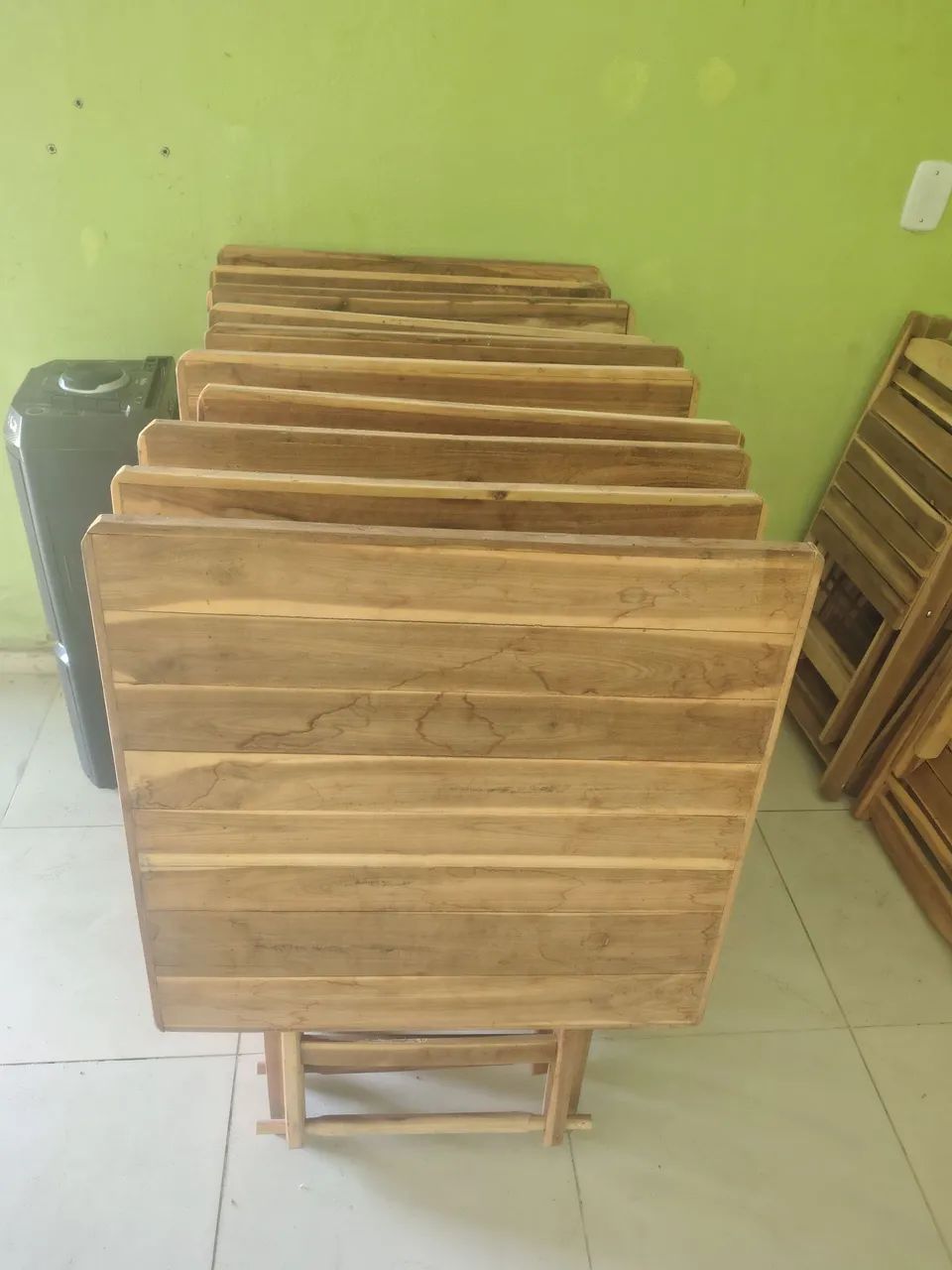 Tenho 9 conjuntos de mesas e cadeiras para vender  - Foto 2