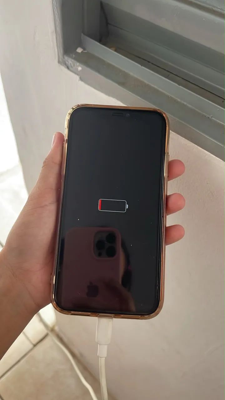 Vende iPhone pra retirada de peças  - Foto 2