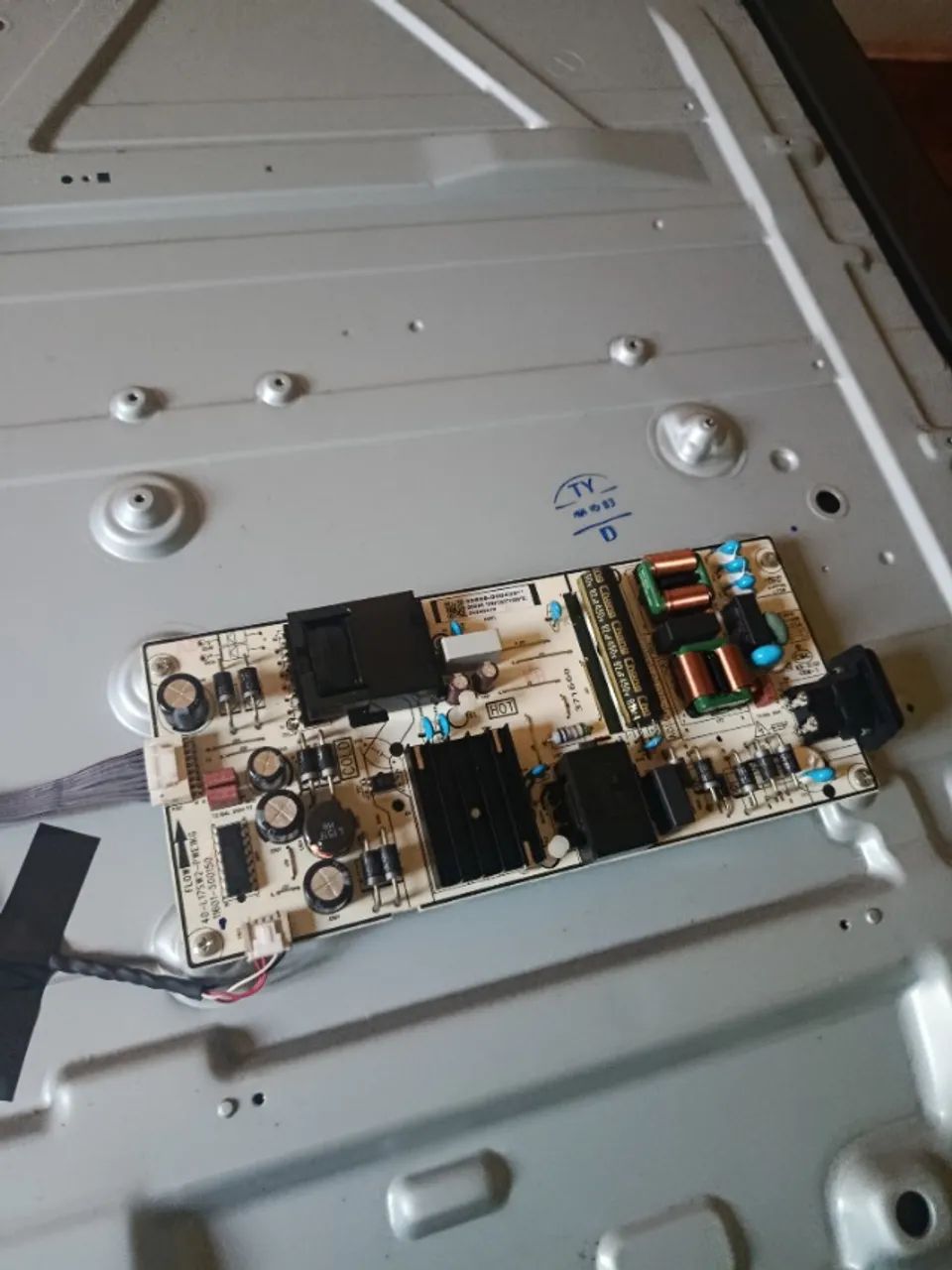 Vendo peças da televisão tcl 52 polegadas - Foto 3