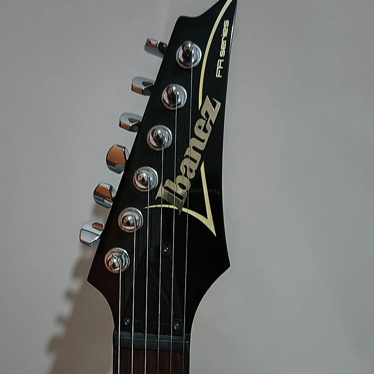 Guitarra Ibanez fr  - Foto 2