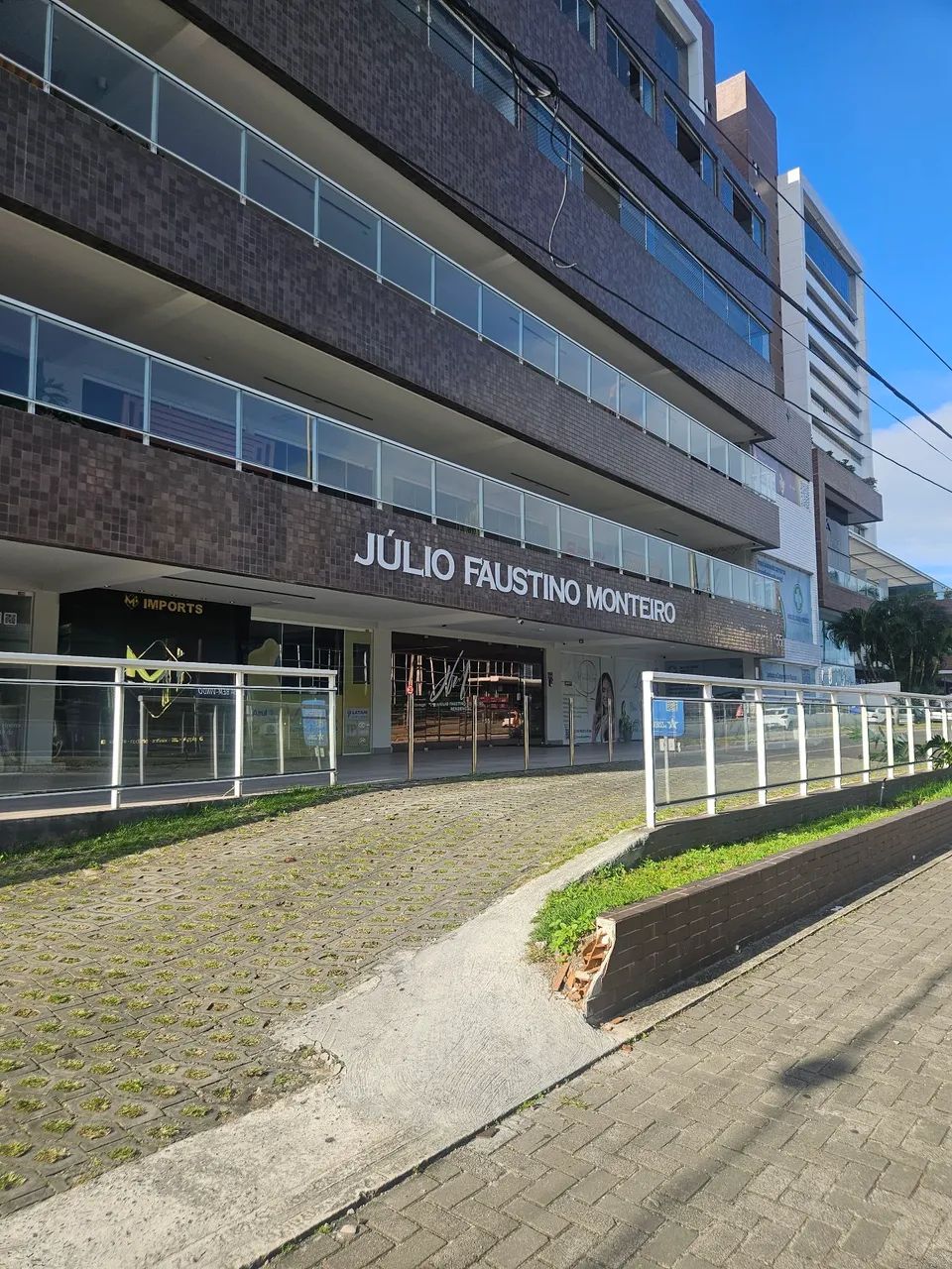 Alugo apartamento 