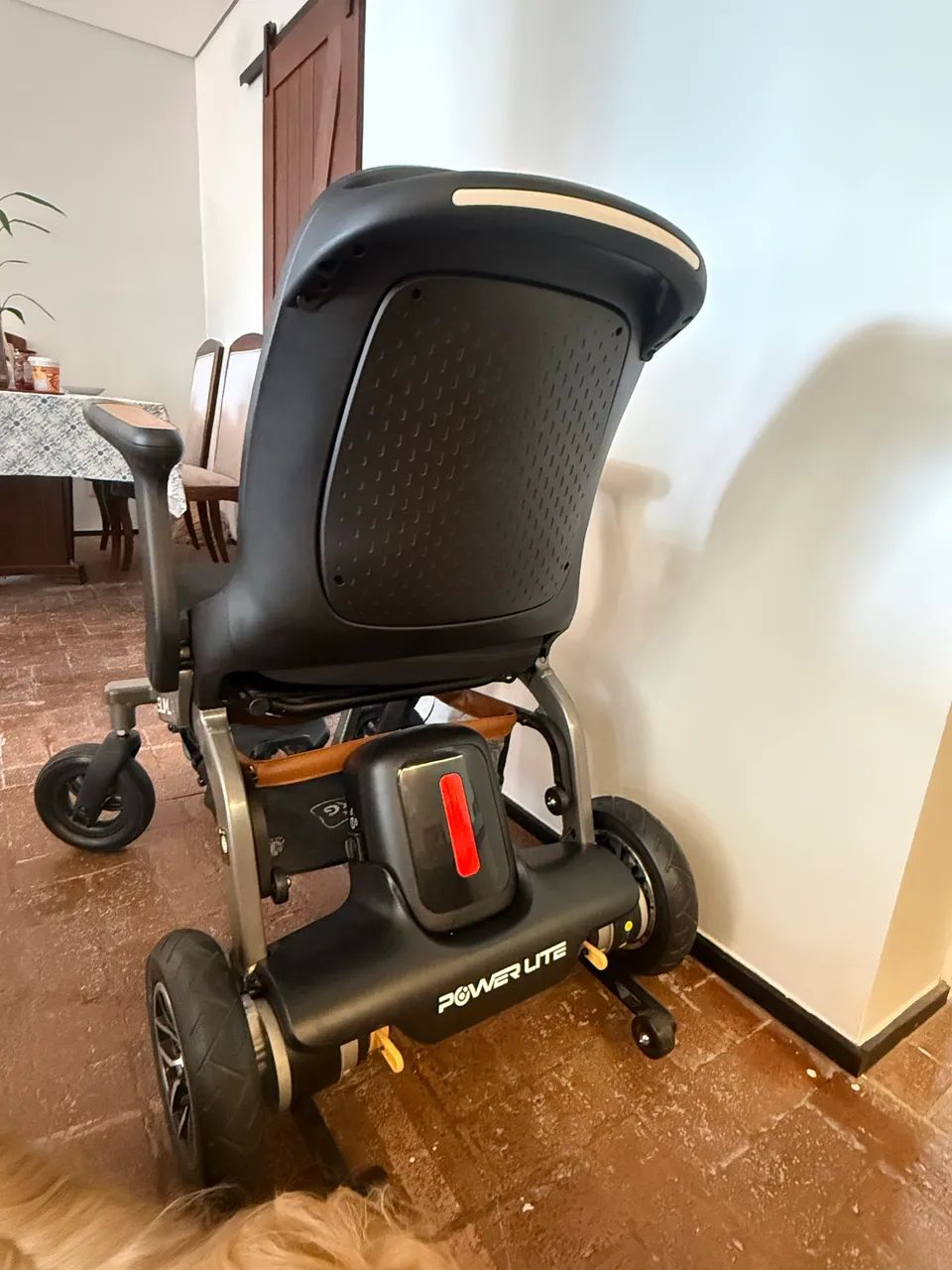 Cadeira de rodas motorizada  - Foto 2