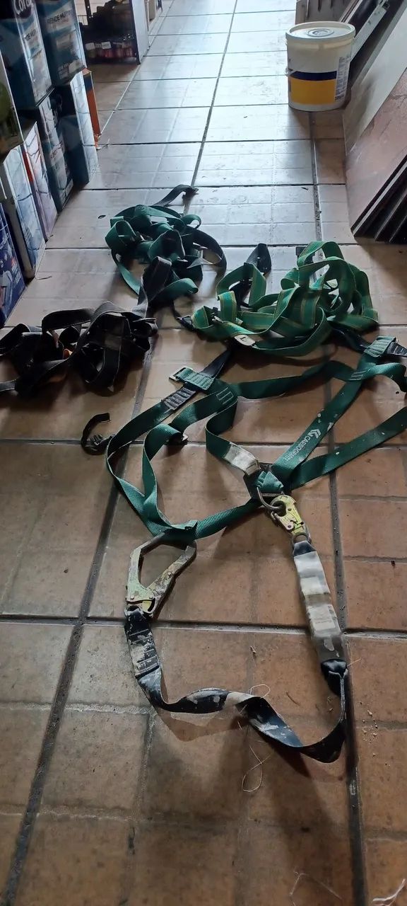 Cintos de segurança usados  - Foto 3