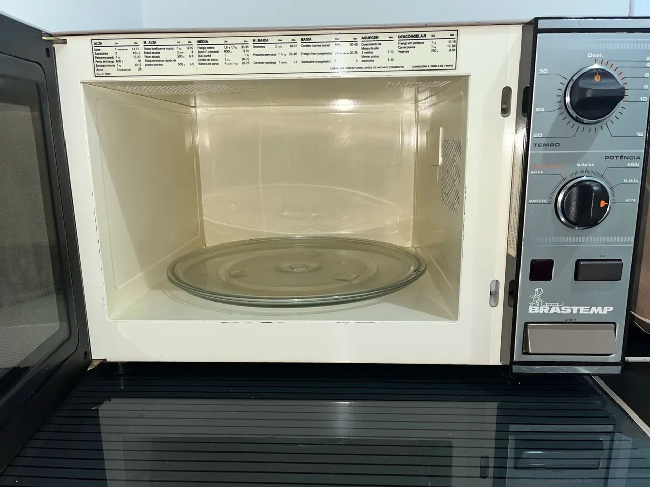 Micro-ondas Brastemp grande  - Foto 5