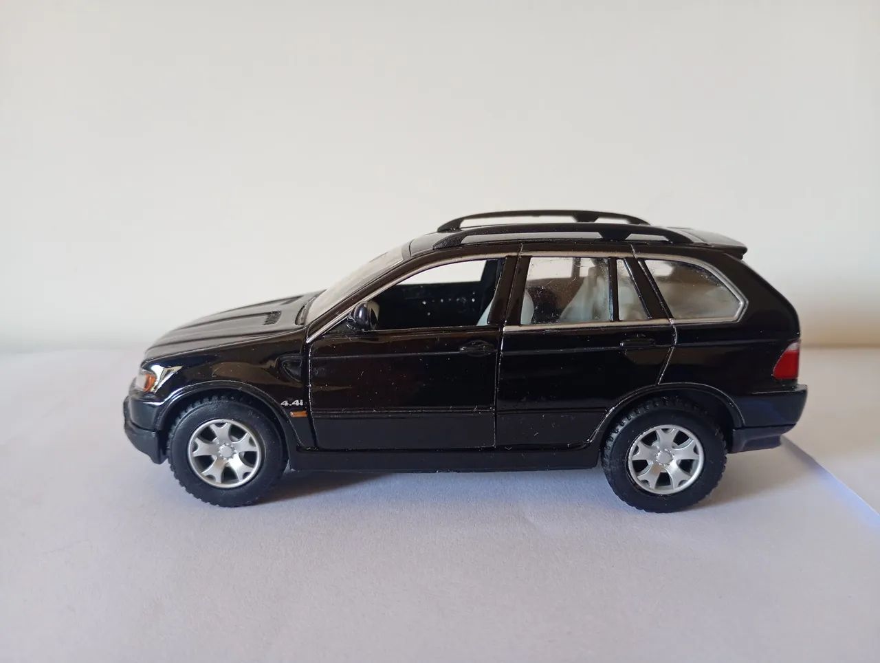 Kinsmart - Miniatura BMW X5  - Foto 2