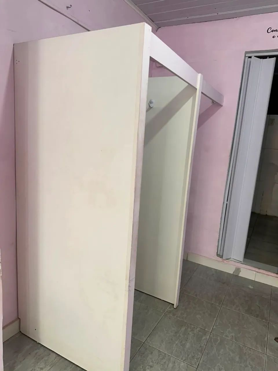 Vendo provador para loja de roupas 