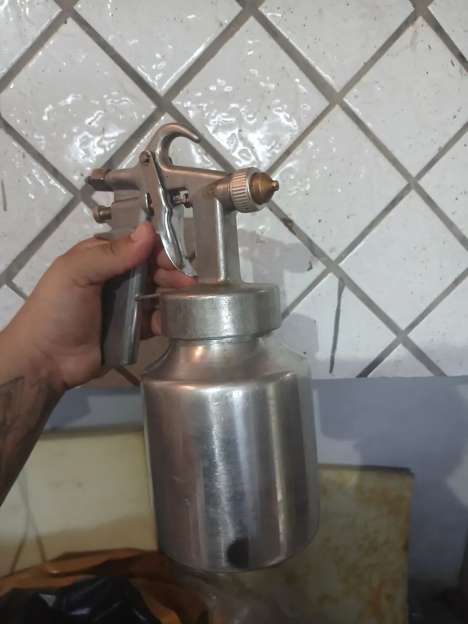 Semi-new aluminum paint spray gun