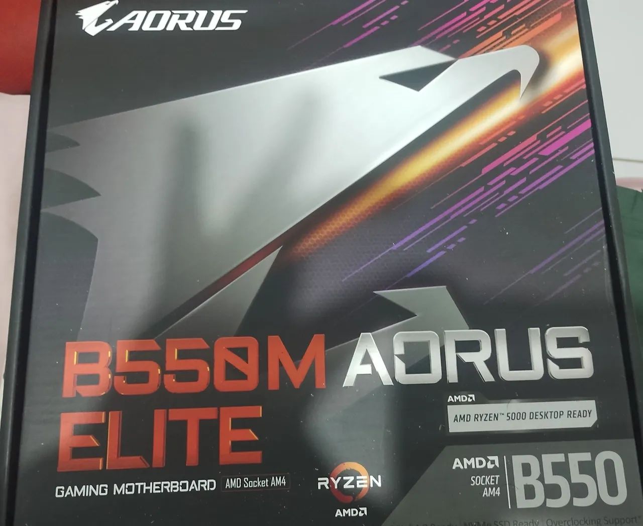 Placa mãe Aorus elite b550