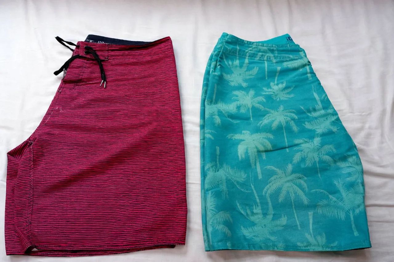 2 Bermudas Masculinas - Ótimo estado - Foto 2