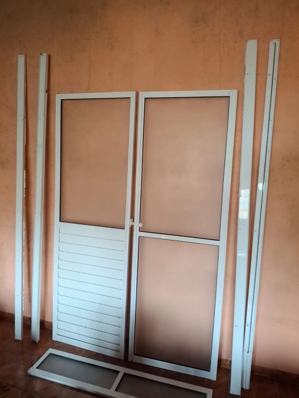 Porta vidro e alumínio e vidro  - Foto 6