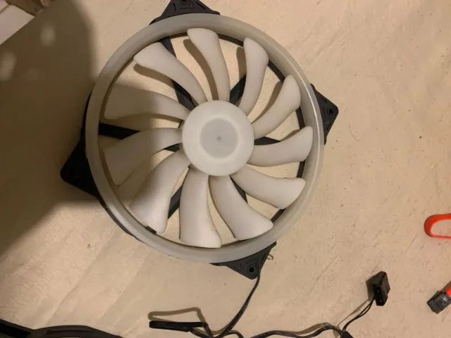 Kit 2 Fans 200mm RGB para PC - Funcionando Perfeitamente
