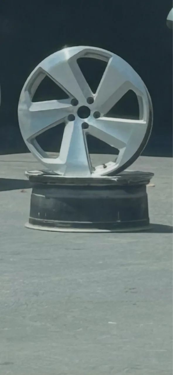 Vendo roda aro 20? - Foto 2