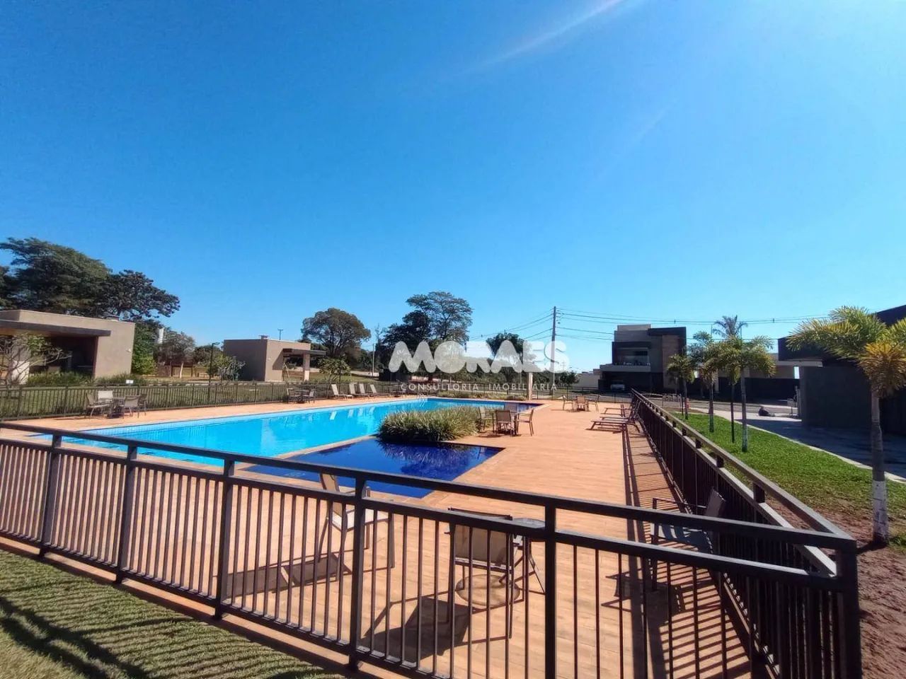 Terreno em Condomínio Fechado à venda, 339 m² por R$ 245.000 - Residencial Villa de León - - Foto 11