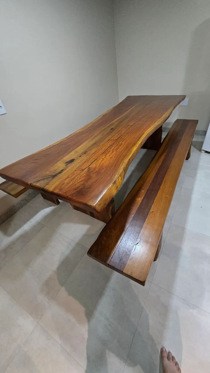 Vende-se Mesa de Madeira maciça - Foto 3
