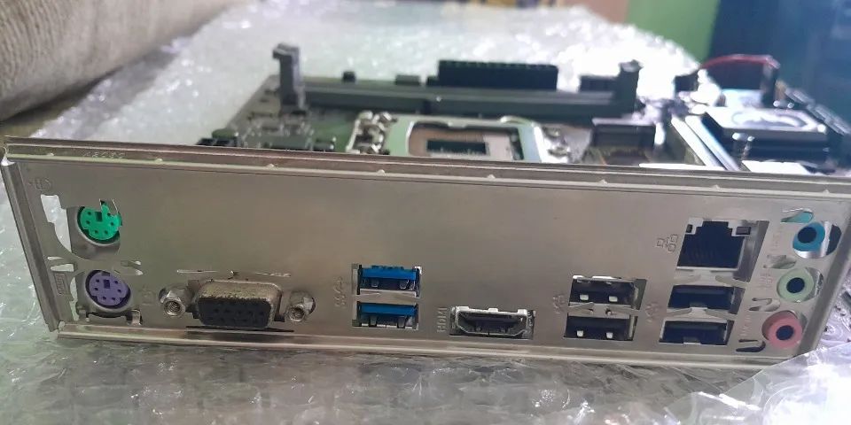Placa-Mãe - ASUS TUF H310M-PLUS GAMING/BR(c.defeito pino do soquete) - Foto 3