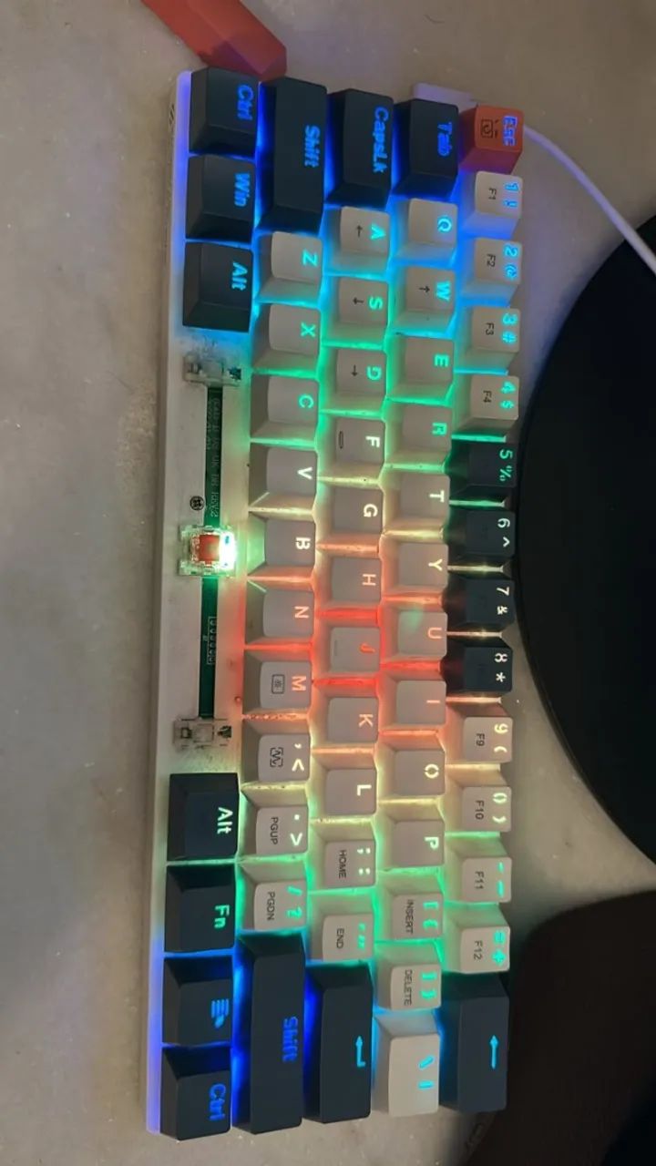Teclado Gamer Machenike K500 mecanico - Foto 3