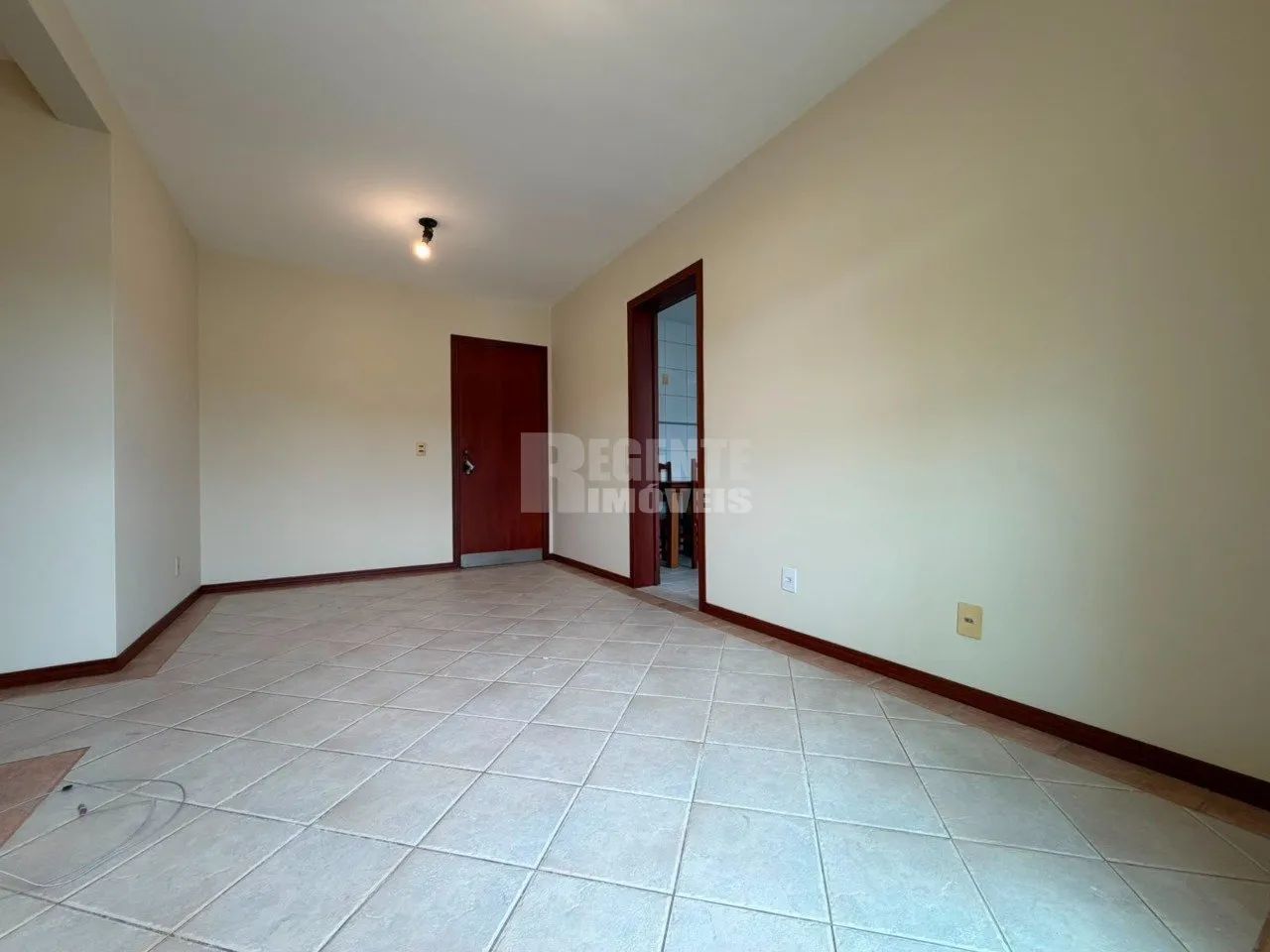 Excelente apartamento com 02 dormitórios no bairro Córrego Grande próximo UFSC! - Foto 3