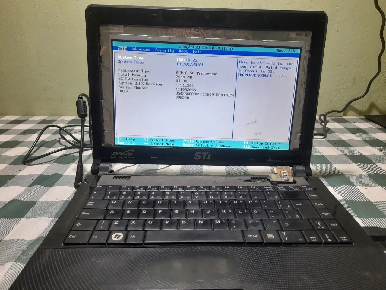 NOTEBOOK STI 13 POLEGADAS PARA CONSERTO OU RETIRADA DE PEÇAS.